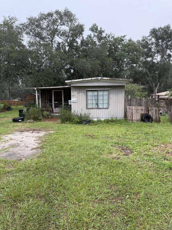 1651 SE 160TH TER, Ocklawaha, FL 32179