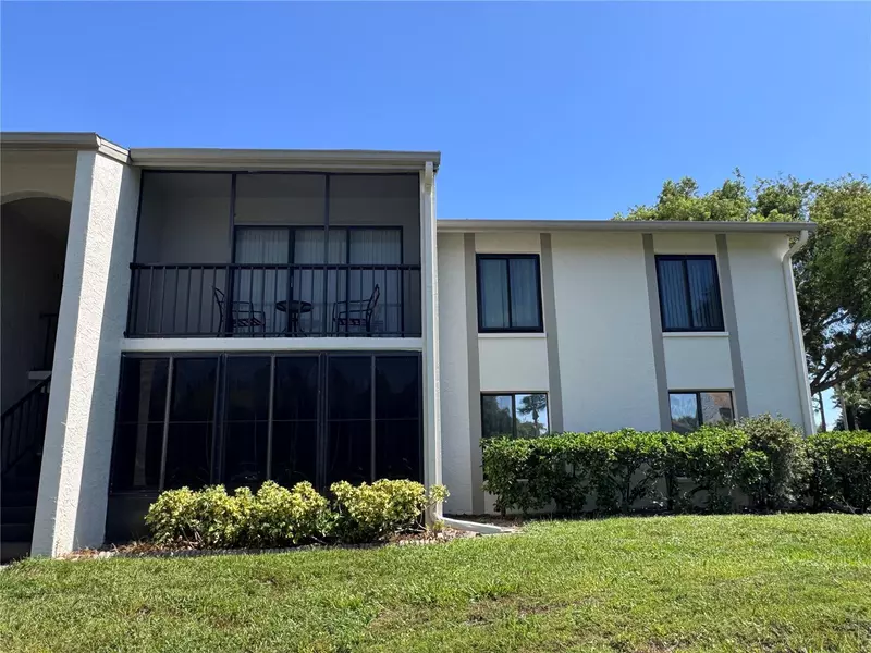 2699 PINE RIDGE WAY E #H1, Palm Harbor, FL 34684