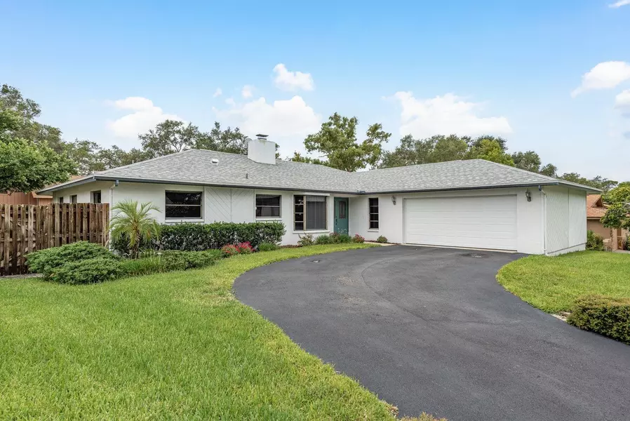 828 LAKESIDE TER, Palm Harbor, FL 34683