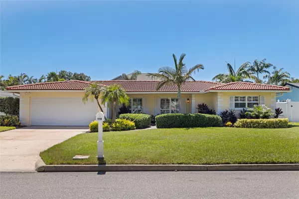 1110 2ND AVE S, Tierra Verde, FL 33715