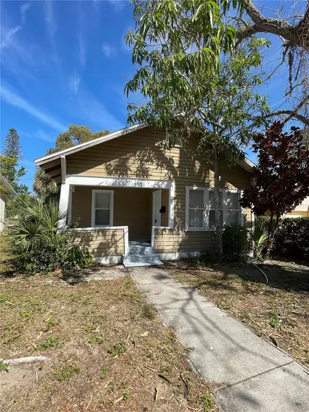 1315 8TH AVE S, St Petersburg, FL 33705