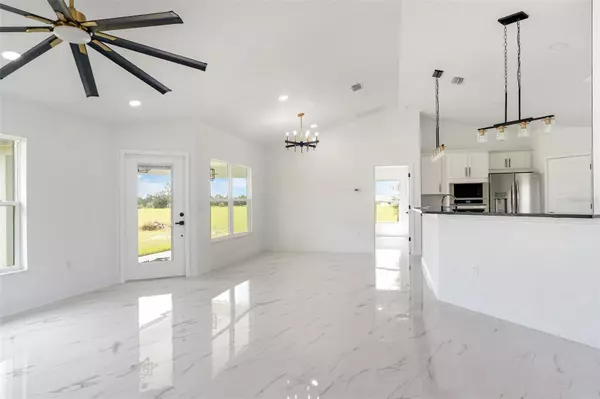 Morriston, FL 32668,14461 SE 80TH ST