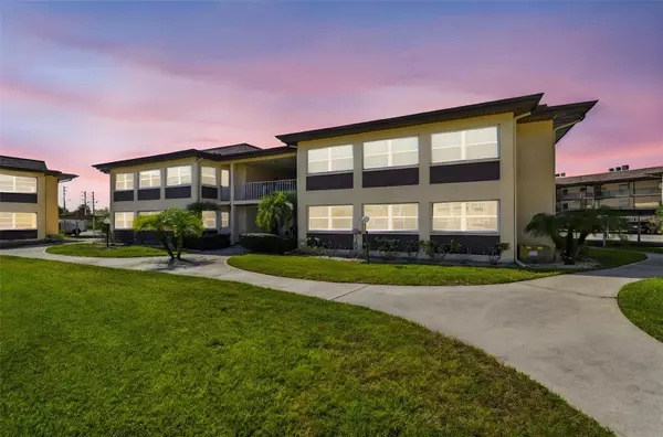 4557 GARNET DR #203, New Port Richey, FL 34652