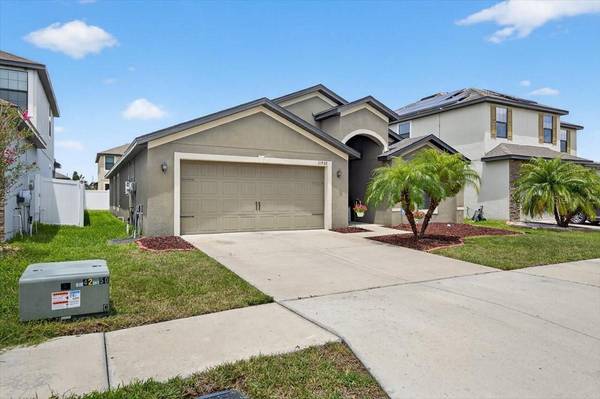 11922 WINTERSET COVE DR, Riverview, FL 33579