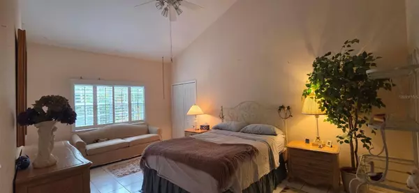 Palm Harbor, FL 34683,2150 OAK FOREST LN