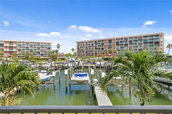 Treasure Island, FL 33706,12586 CAPRI CIR N