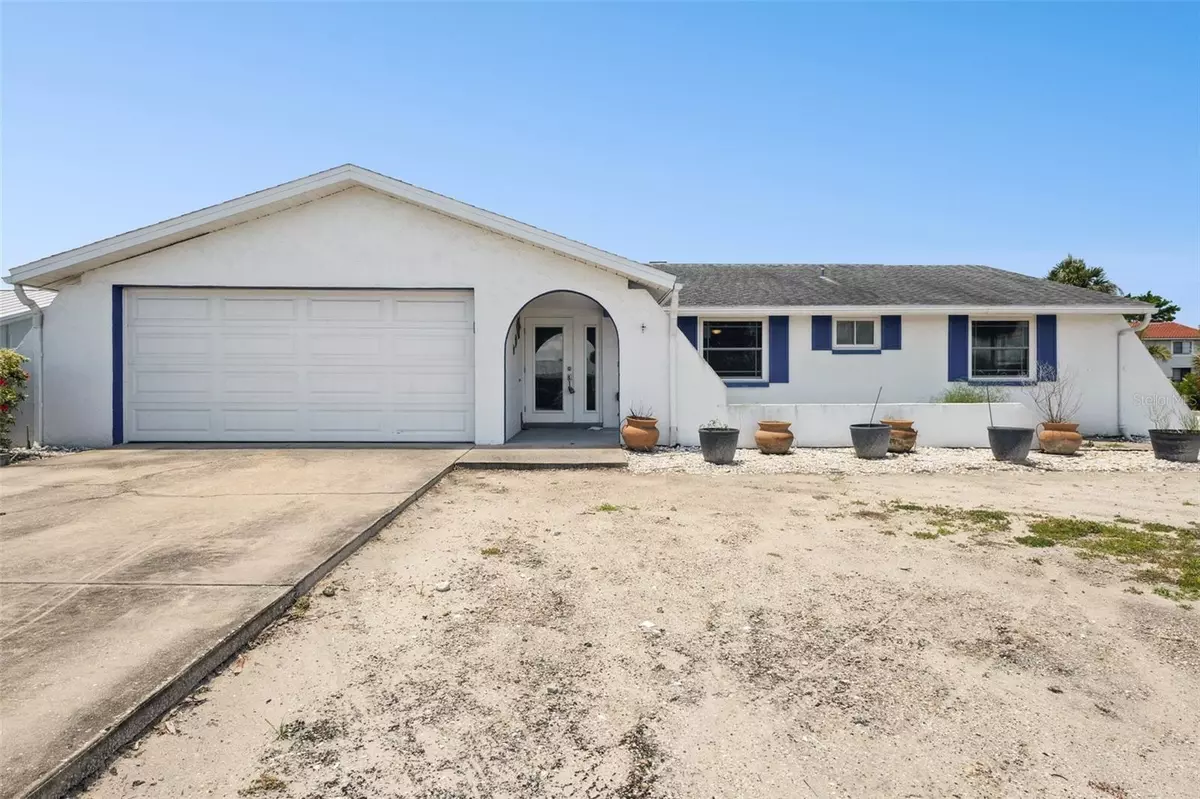 Apollo Beach, FL 33572,928 SPINDLE PALM WAY