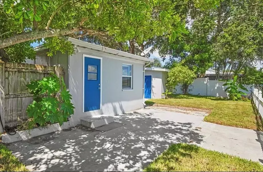 11491 101ST ST, Largo, FL 33773