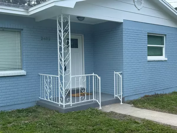 Tampa, FL 33605,2402 THRACE ST