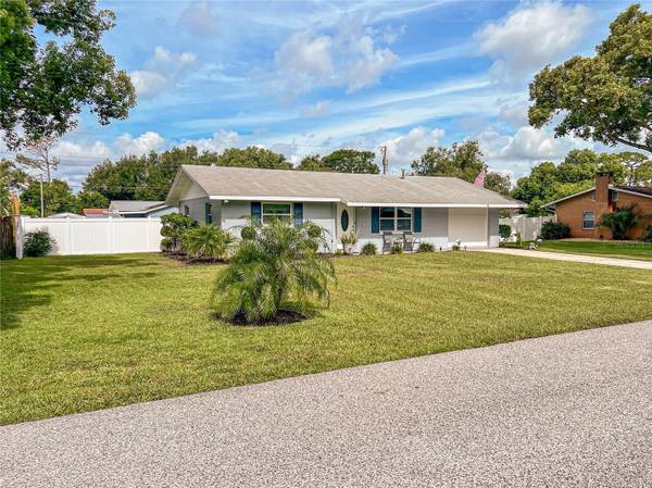 6145 11TH ST, Zephyrhills, FL 33542