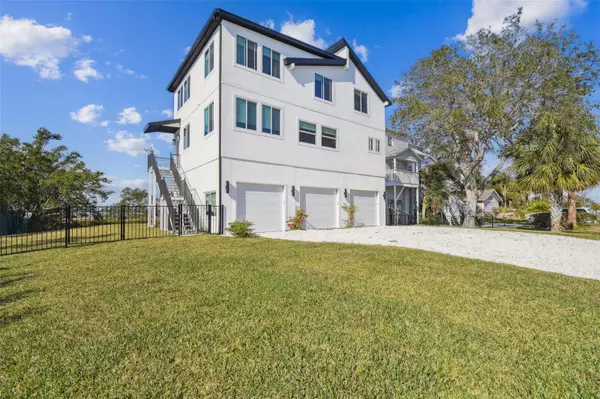 Tarpon Springs, FL 34689,1640 SEA BREEZE DR