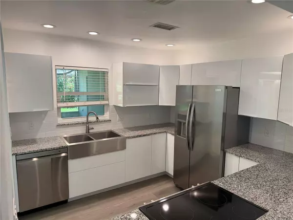 Dunedin, FL 34698,2447 BAYWOOD DR W