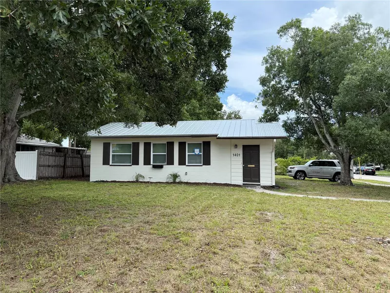 1401 30TH AVE N, St Petersburg, FL 33704