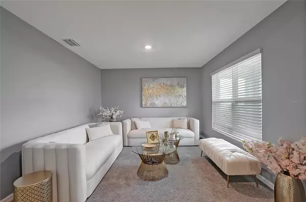 Tampa, FL 33637,7737 ROSEWOOD GARDEN LOOP