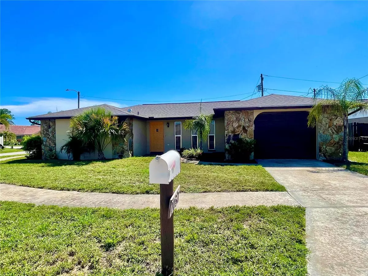 Holiday, FL 34690,1037 TAMARAC DR