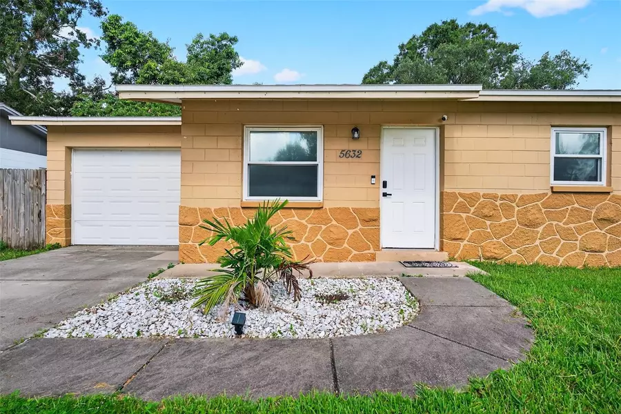 5632 62ND ST N, St Petersburg, FL 33709