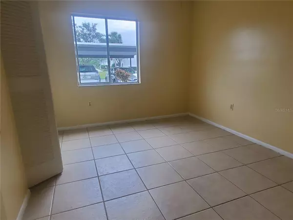 Oldsmar, FL 34677,107 CYPRESS CT #2C