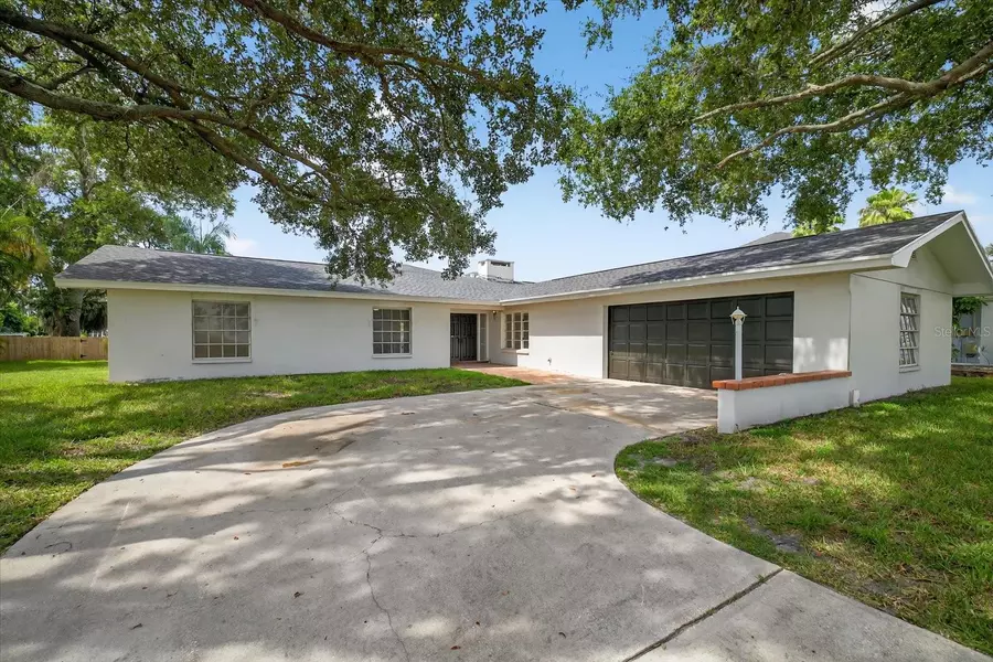 120 CARLYLE CIR, Palm Harbor, FL 34683