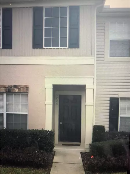 5720 FISHHAWK RIDGE DR, Lithia, FL 33547
