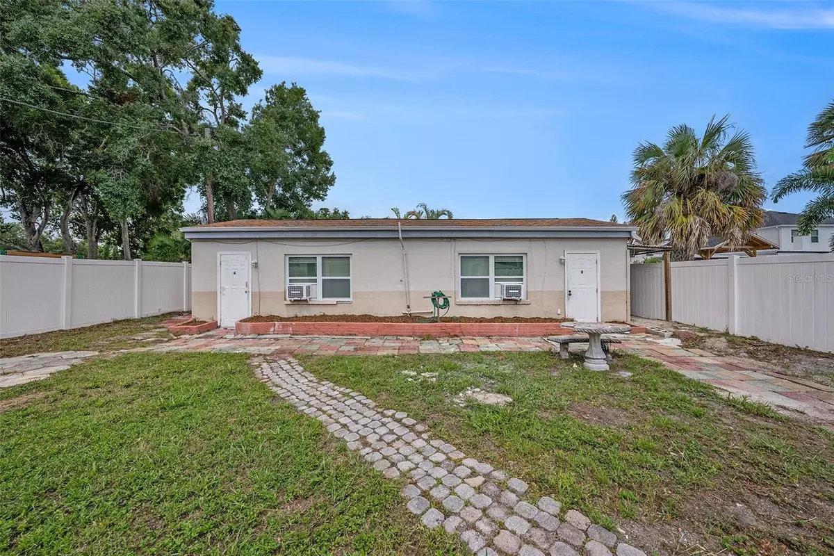 Tampa, FL 33609,213 N LINCOLN AVE #A