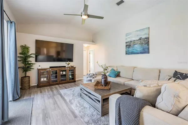 Tampa, FL 33647,18143 PALM BREEZE DR