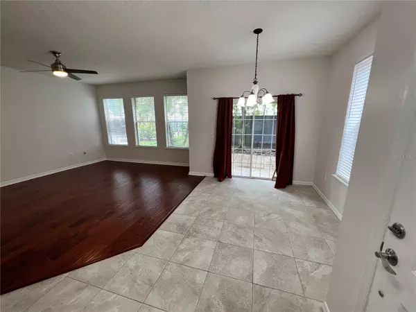 St Petersburg, FL 33703,546 52ND AVE N
