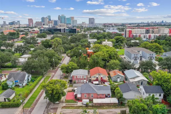 Tampa, FL 33602,2402 N HIGHLAND AVE