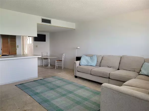 Treasure Island, FL 33706,8470 W GULF BLVD #402