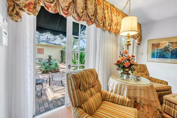 St Petersburg, FL 33710,8229 22ND AVE N