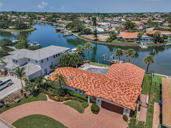 St Petersburg, FL 33703,2057 KANSAS AVE NE