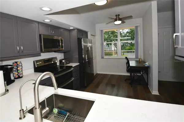 St Petersburg, FL 33708,6425 SHORELINE DR #10102