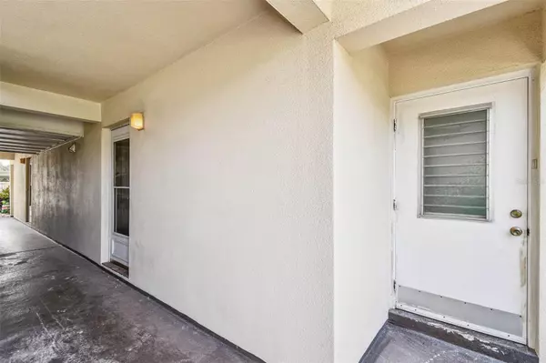 New Port Richey, FL 34652,4726 MARINE Pkwy #103