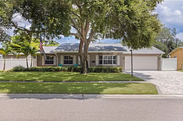 865 48TH AVE N, St Petersburg, FL 33703