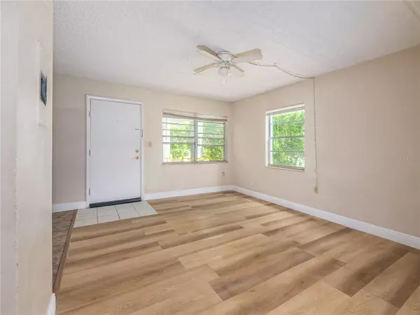 Tampa, FL 33611,5221 BAYSHORE BLVD #30
