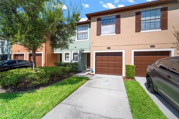 2651 OLEANDER LAKES DR, Brandon, FL 33511