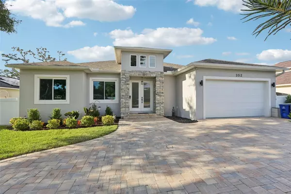352 MEHLENBACHER RD, Belleair, FL 33756