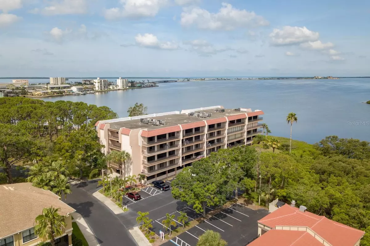 Dunedin, FL 34698,2700 BAYSHORE BLVD #11-306