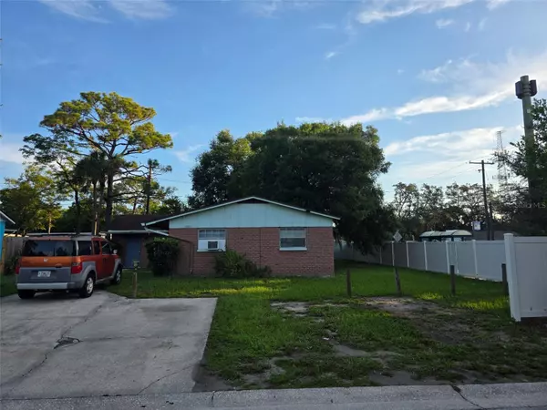 Tampa, FL 33612,1408 COLLEGE PARK LN