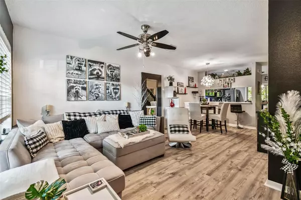 Wesley Chapel, FL 33543,1333 COSTA MESA DR