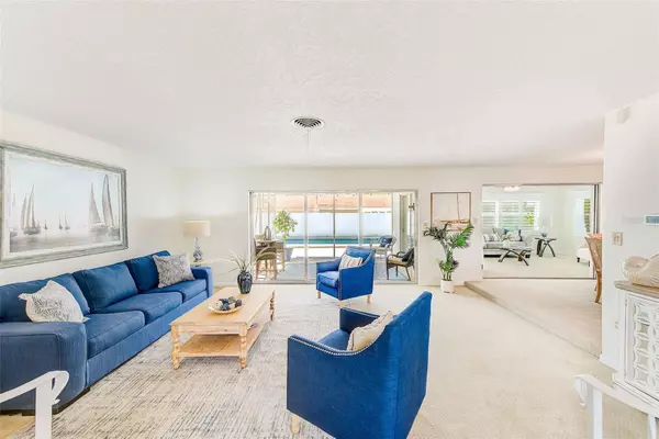 Clearwater, FL 33764,1847 OAK LAKE DR