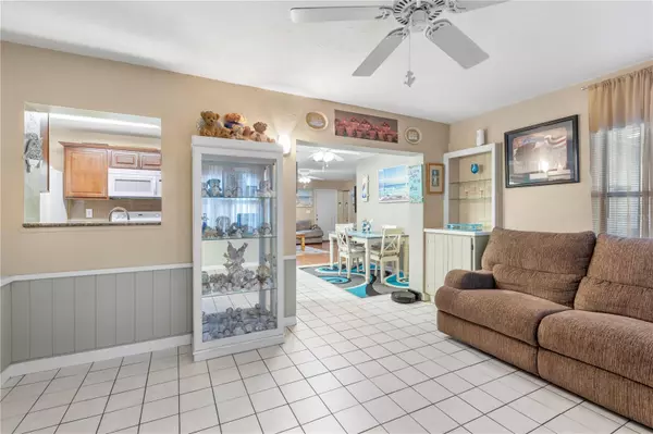 St Petersburg, FL 33709,7258 57TH AVE N