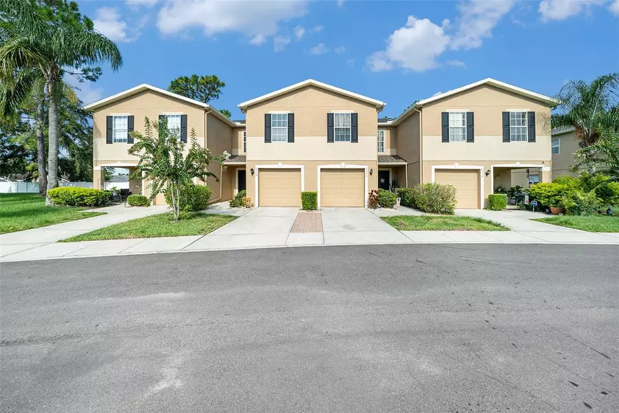8534 EDGEWATER PLACE BLVD, Tampa, FL 33615