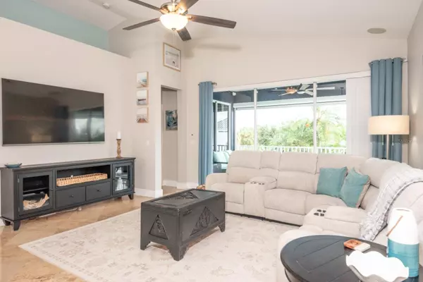 Apollo Beach, FL 33572,557 BIMINI BAY BLVD