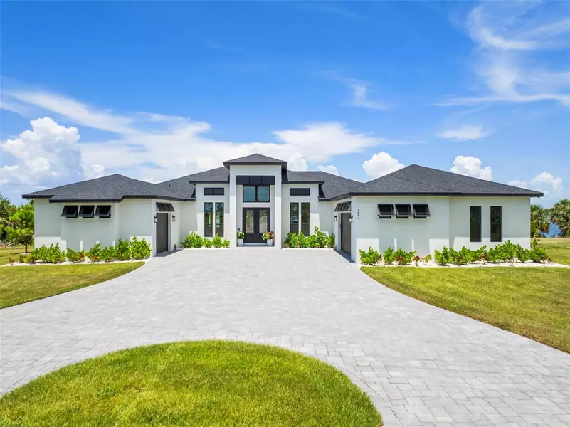 3441 GULF CITY RD, Ruskin, FL 33570