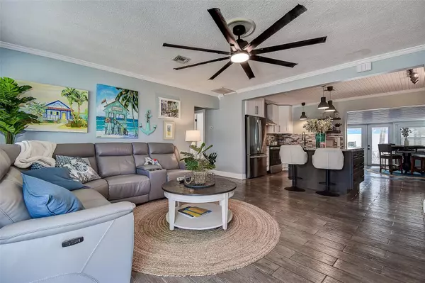 Madeira Beach, FL 33708,725 SUNSET CV