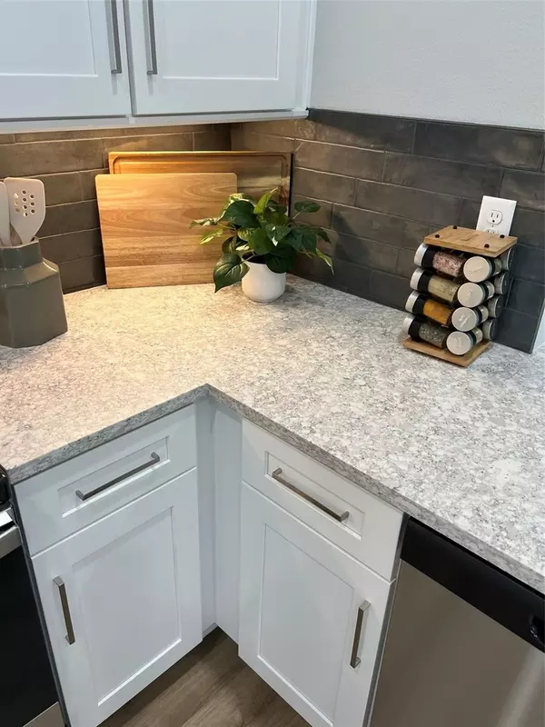 Seminole, FL 33777,7654 93RD ST N