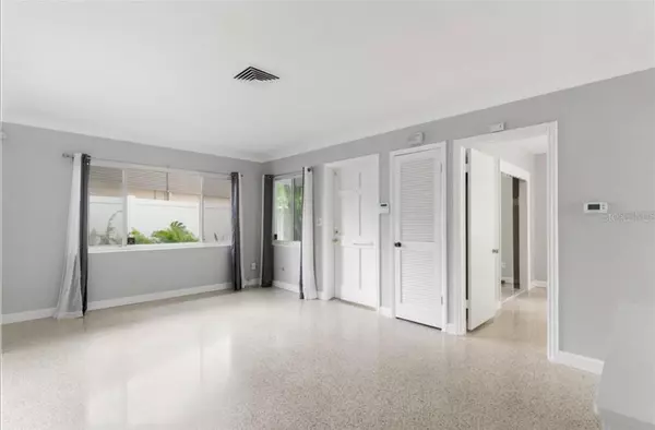 St Petersburg, FL 33710,2528 BOCA CIEGA DR N