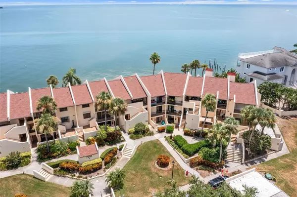 St Petersburg, FL 33711,7540 SUNSHINE SKYWAY LN S #121