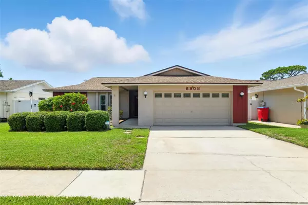 6908 CIRCLE CREEK DR, Pinellas Park, FL 33781