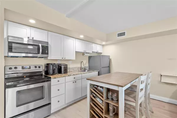 New Smyrna Beach, FL 32169,3700 S ATLANTIC AVE #202